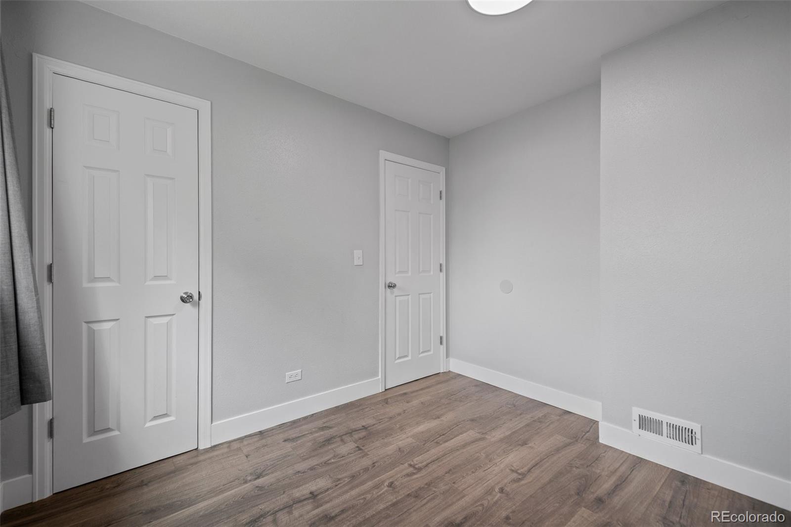 MLS Image #18 for 1865 s knox court,denver, Colorado