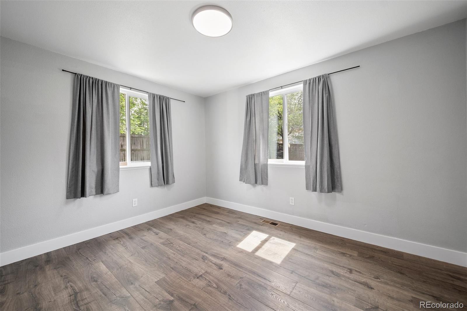 MLS Image #19 for 1865 s knox court,denver, Colorado
