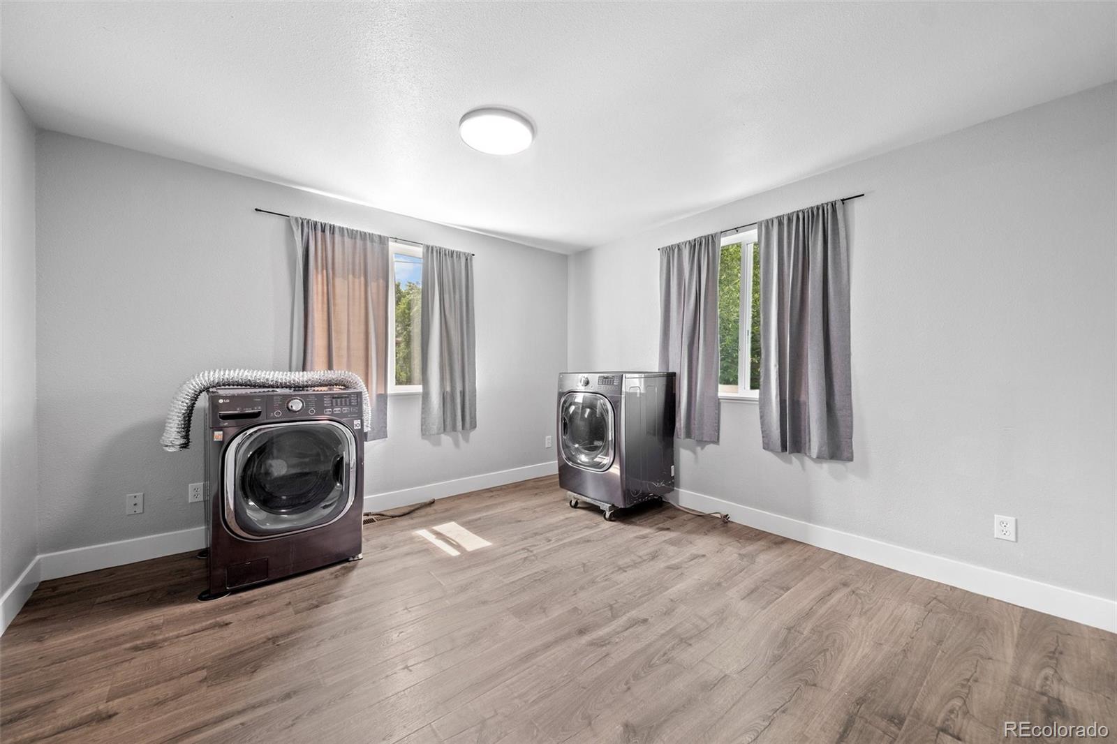 MLS Image #24 for 1865 s knox court,denver, Colorado