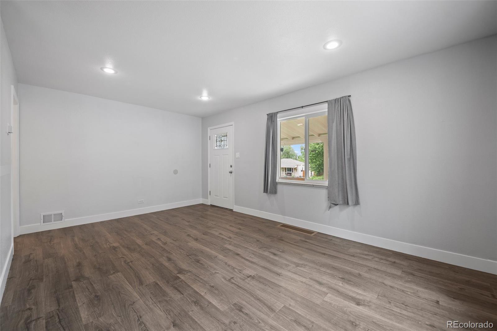 MLS Image #7 for 1865 s knox court,denver, Colorado