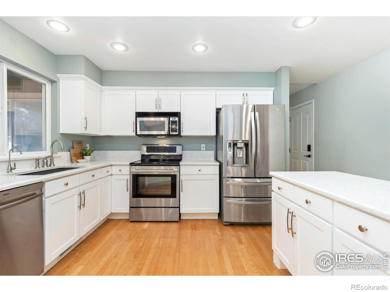 MLS Image #9 for 742  megan court,longmont, Colorado