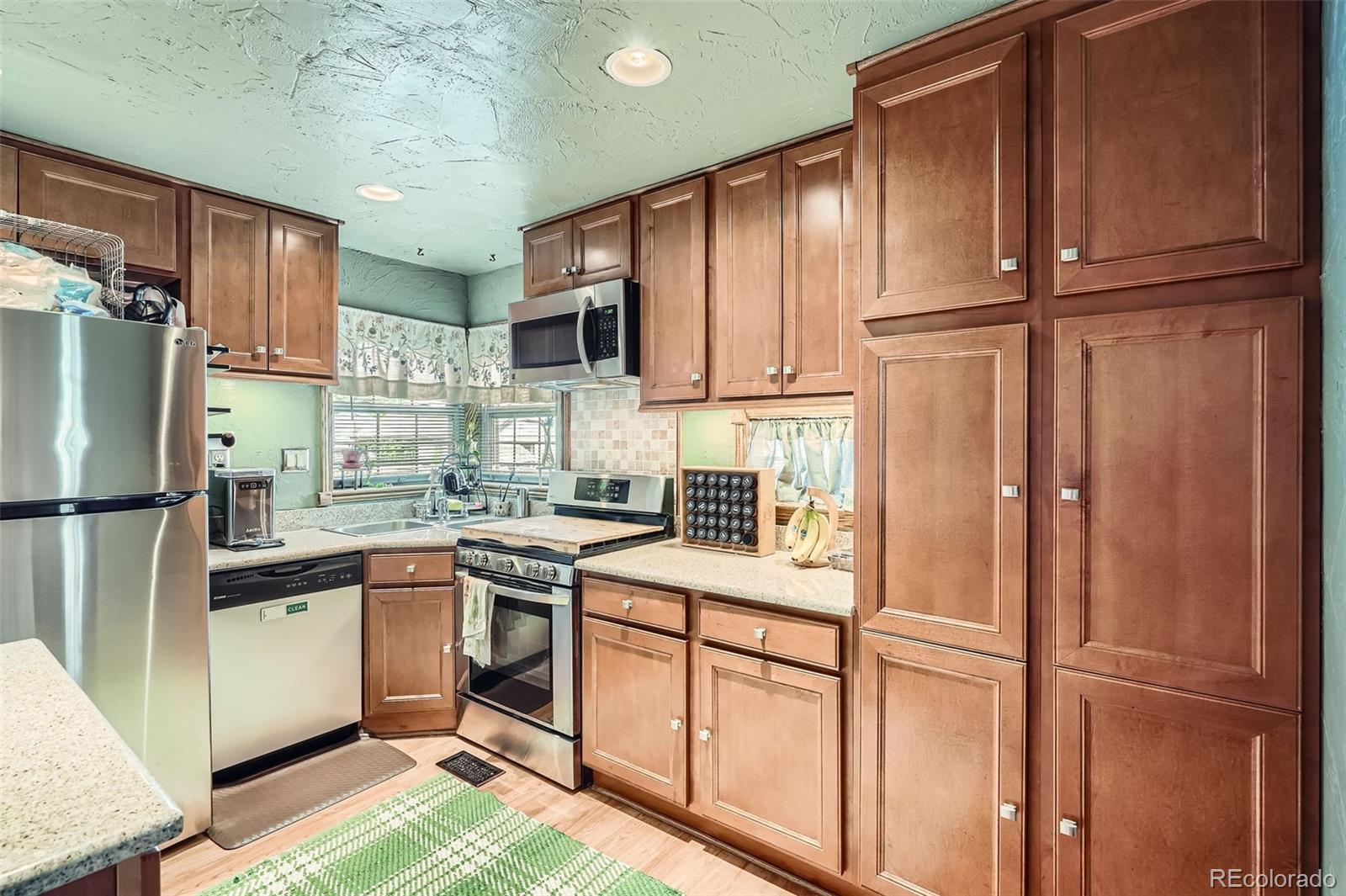 MLS Image #8 for 5704  ammons street,arvada, Colorado