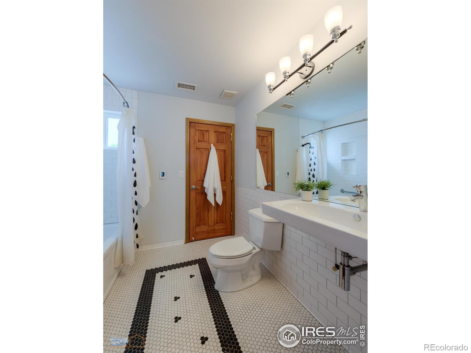 MLS Image #28 for 7785  darvey lane,longmont, Colorado