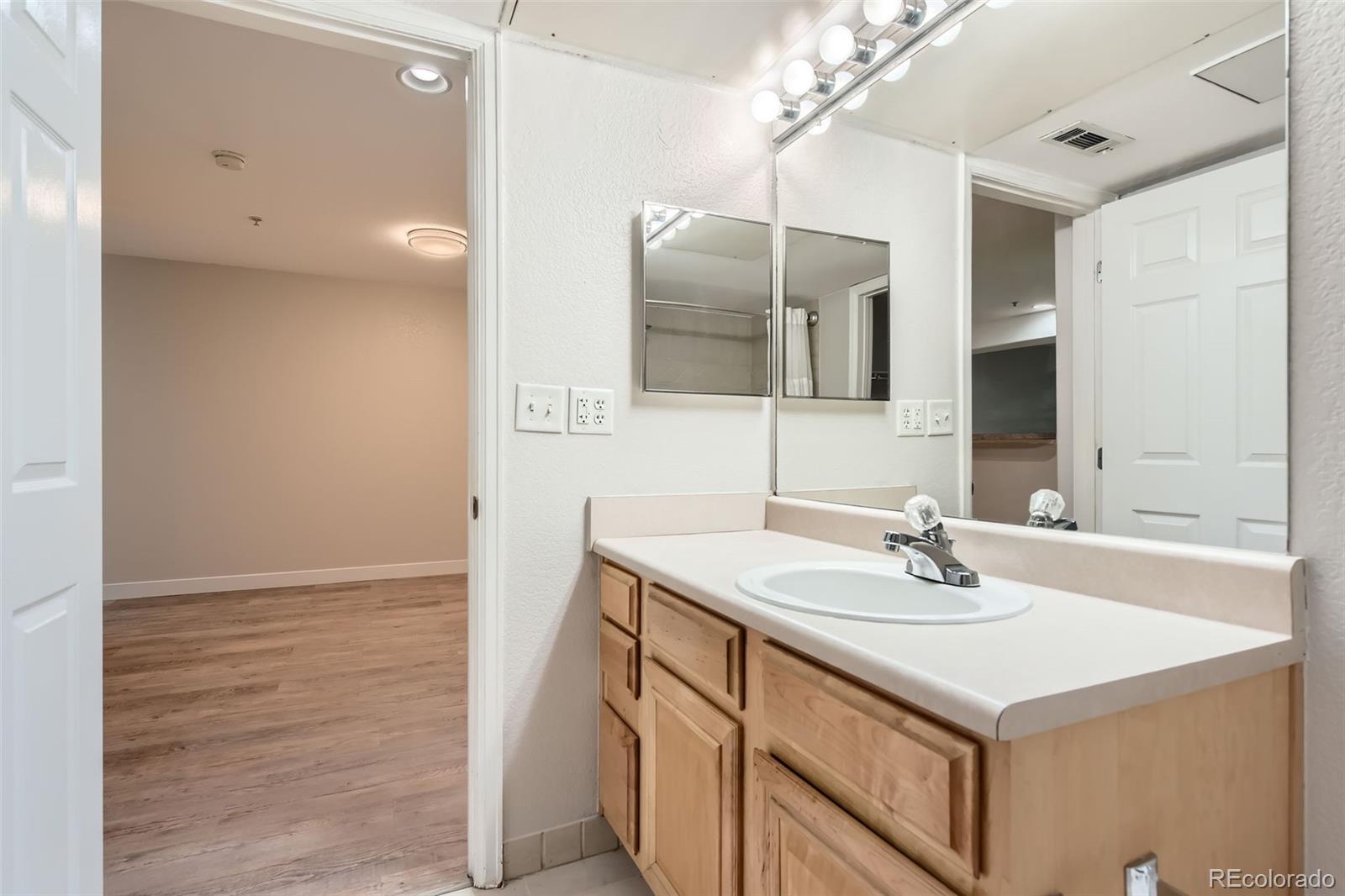 MLS Image #25 for 5201 s fox street,littleton, Colorado
