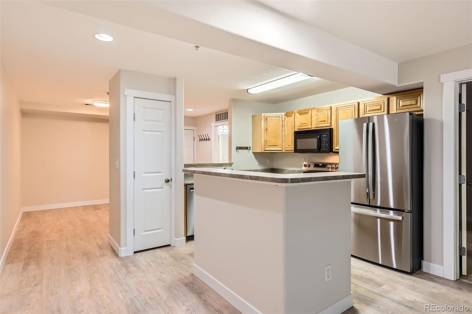 MLS Image #5 for 5201 s fox street,littleton, Colorado