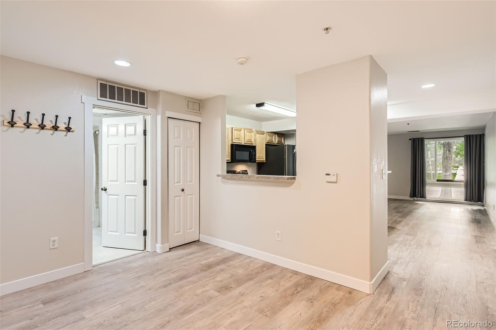 MLS Image #6 for 5201 s fox street,littleton, Colorado