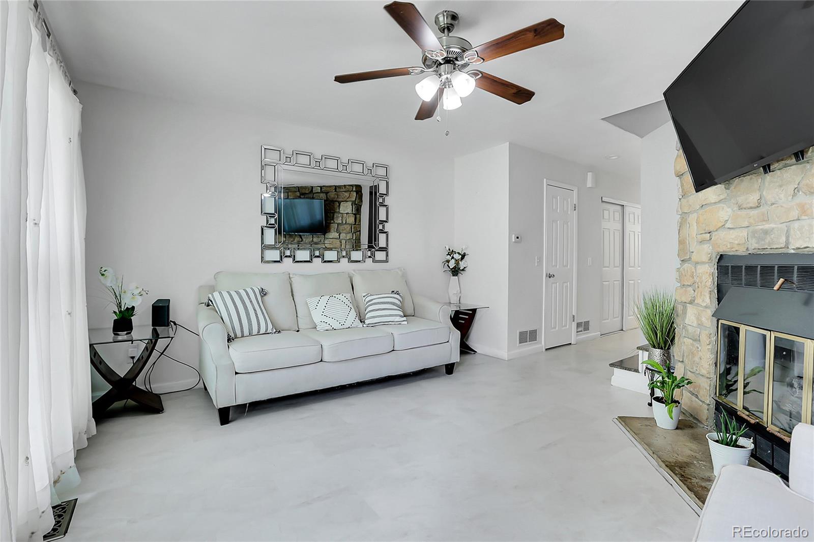CMA Image for 14242 E Hawaii Circle,Aurora, Colorado