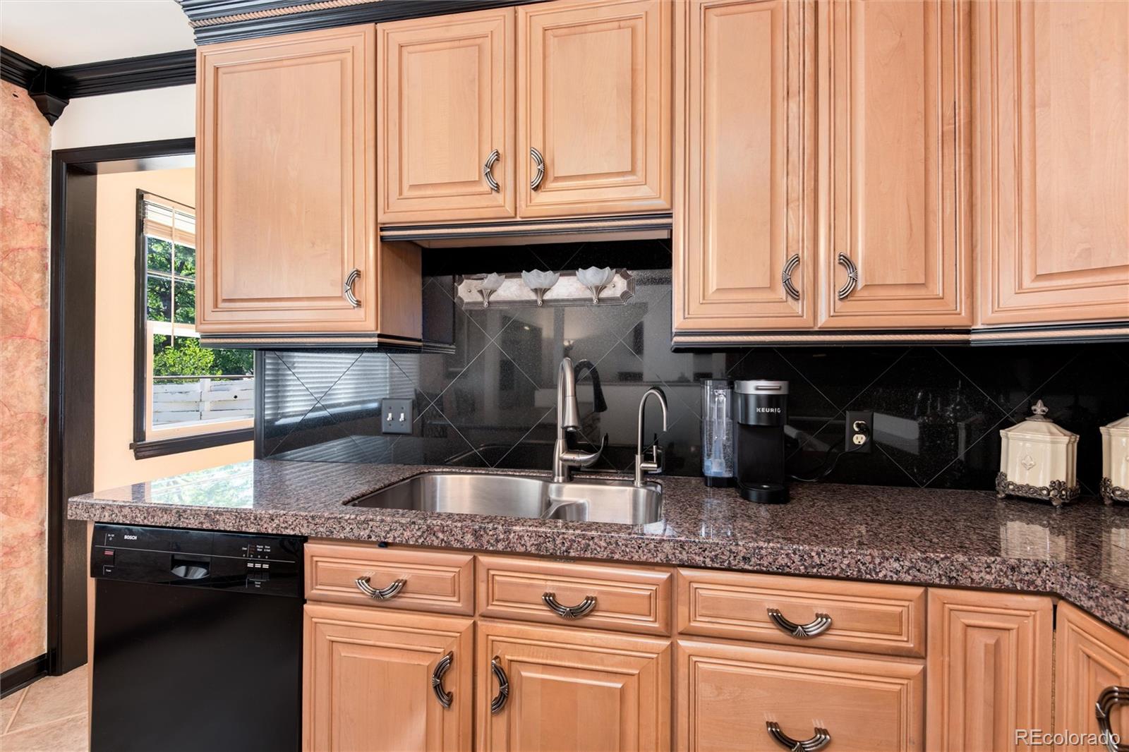 MLS Image #11 for 5215 s washington street,littleton, Colorado