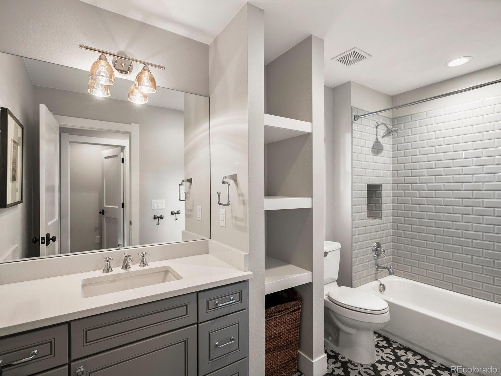 MLS Image #27 for 1051 s york street,denver, Colorado