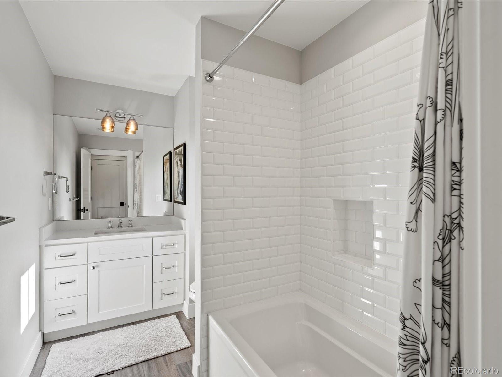 MLS Image #31 for 1051 s york street,denver, Colorado