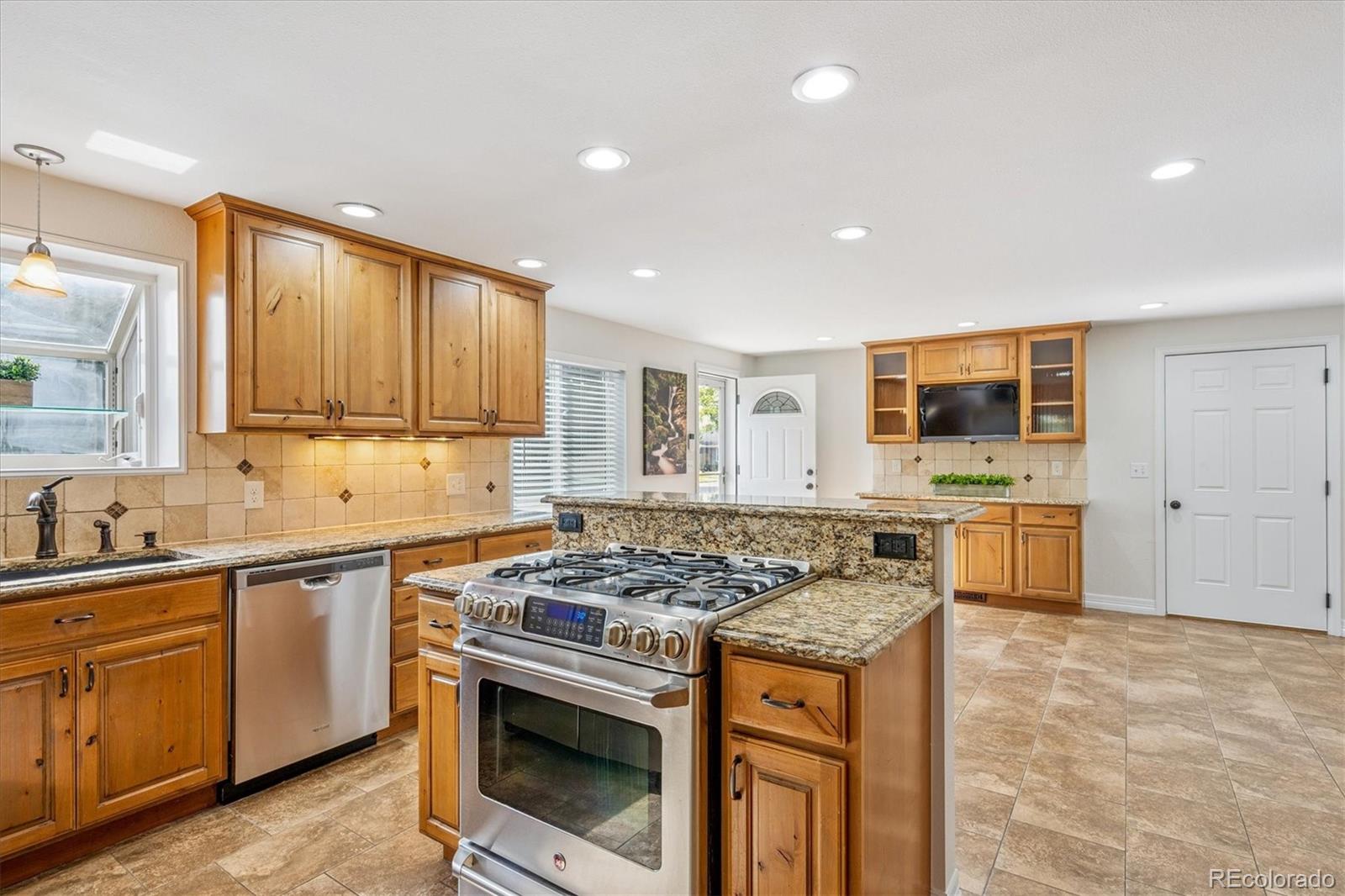 MLS Image #4 for 5490  garland street,arvada, Colorado
