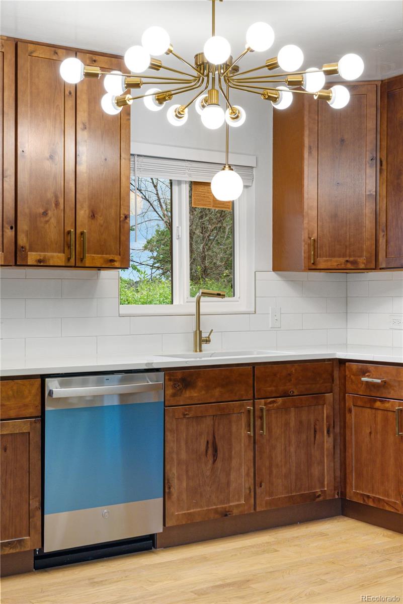 MLS Image #10 for 3271  krameria street,denver, Colorado