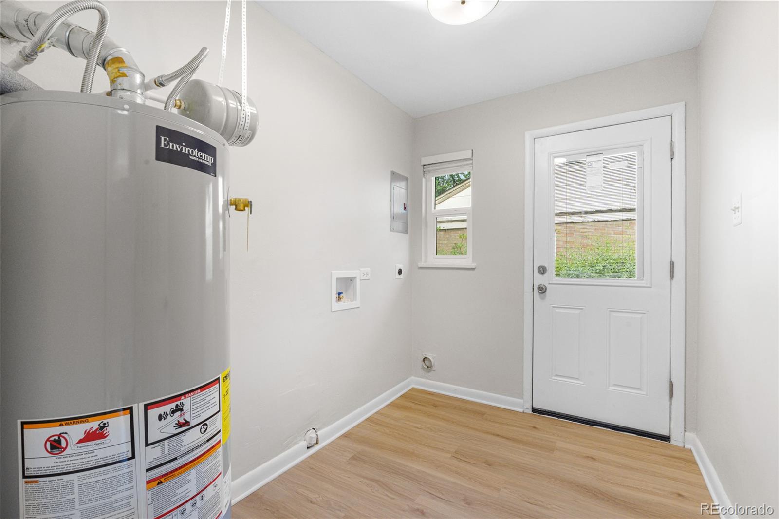 MLS Image #11 for 3271  krameria street,denver, Colorado