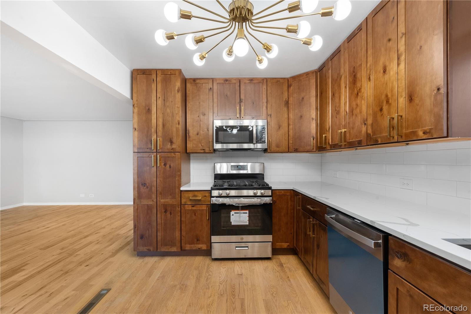 MLS Image #8 for 3271  krameria street,denver, Colorado