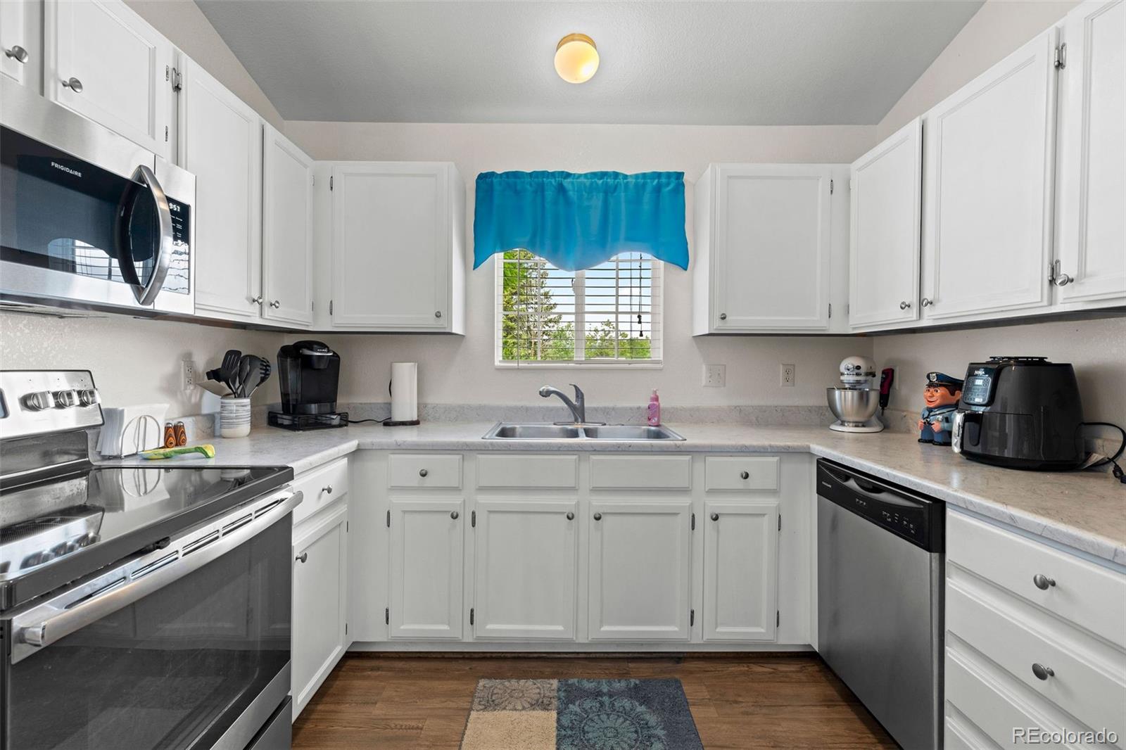 MLS Image #4 for 4421  sunshine circle,loveland, Colorado