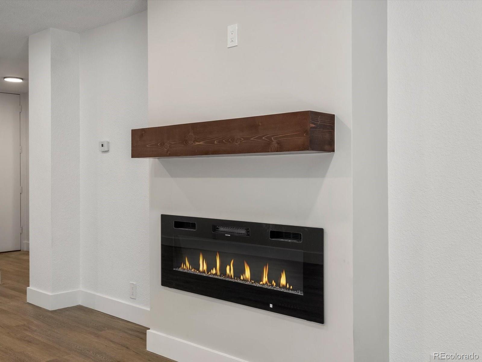 MLS Image #4 for 2500 s york street,denver, Colorado