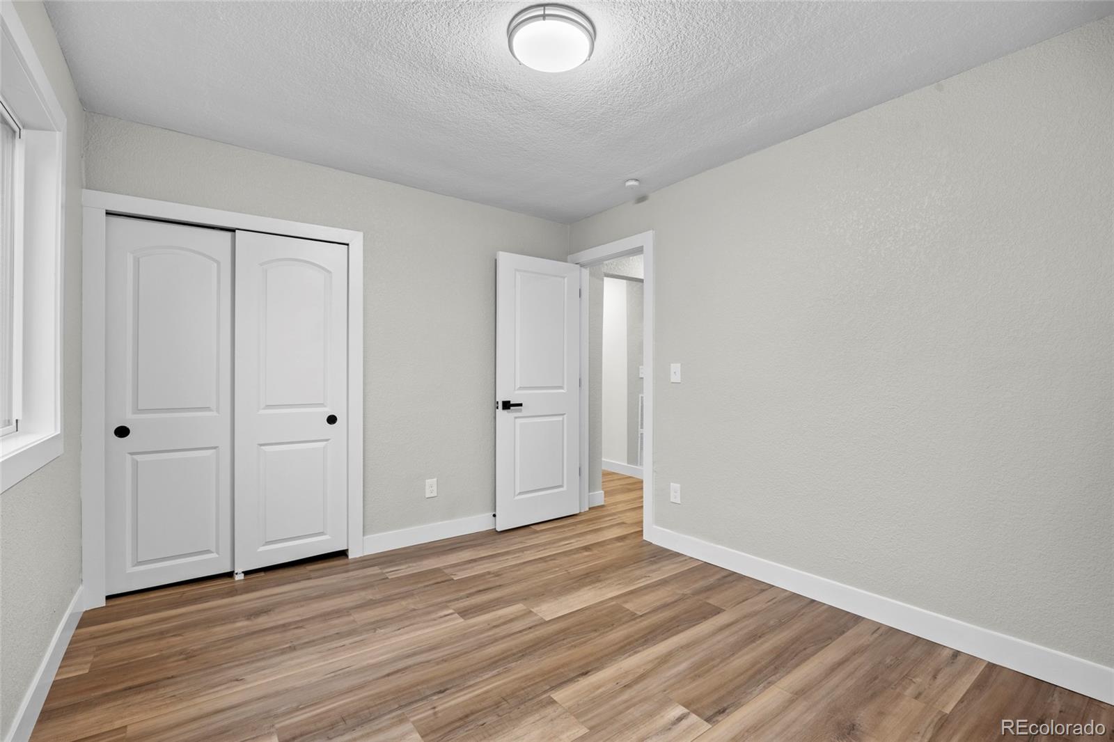 MLS Image #14 for 851 s eliot street,denver, Colorado
