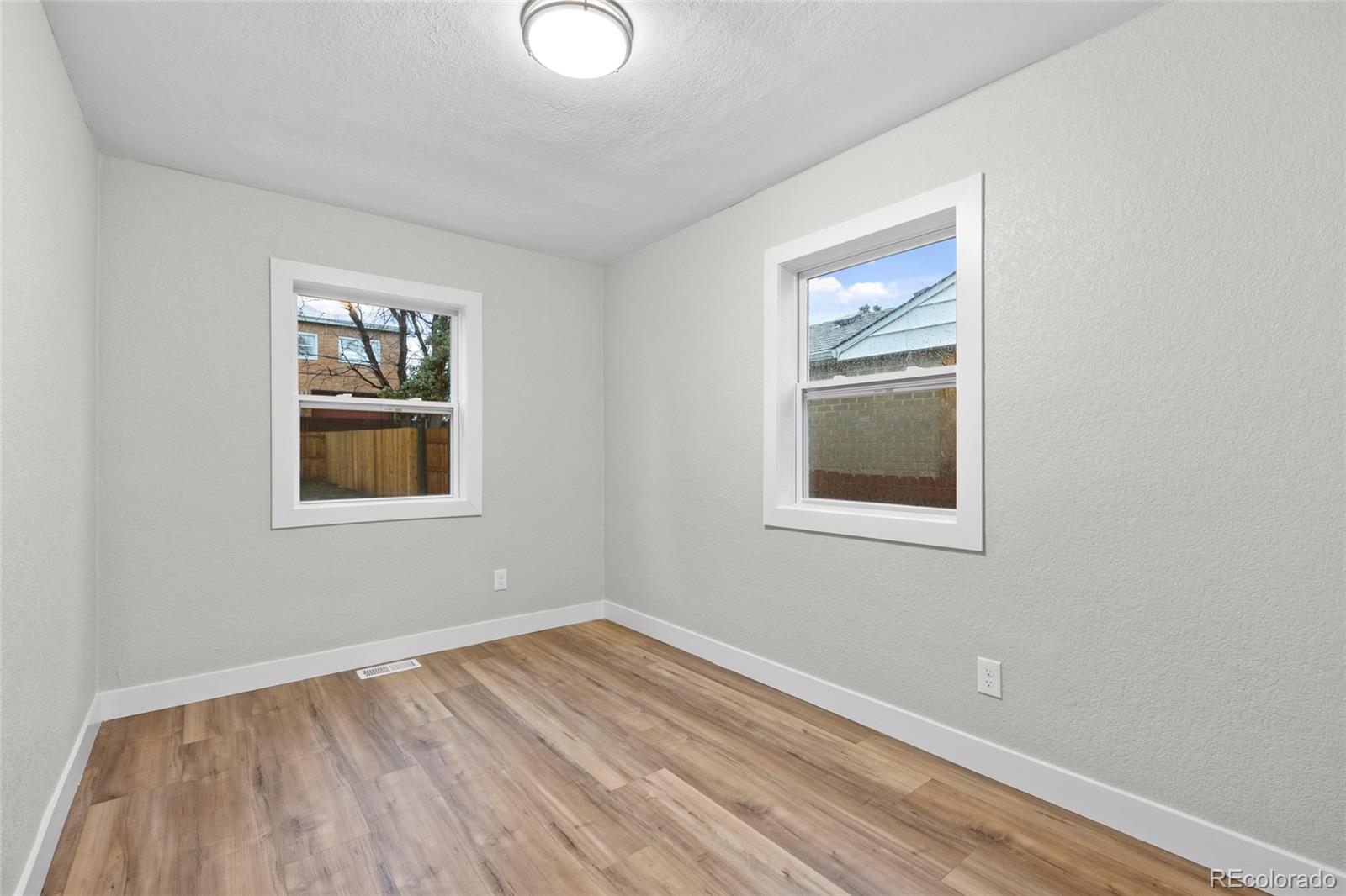MLS Image #15 for 851 s eliot street,denver, Colorado