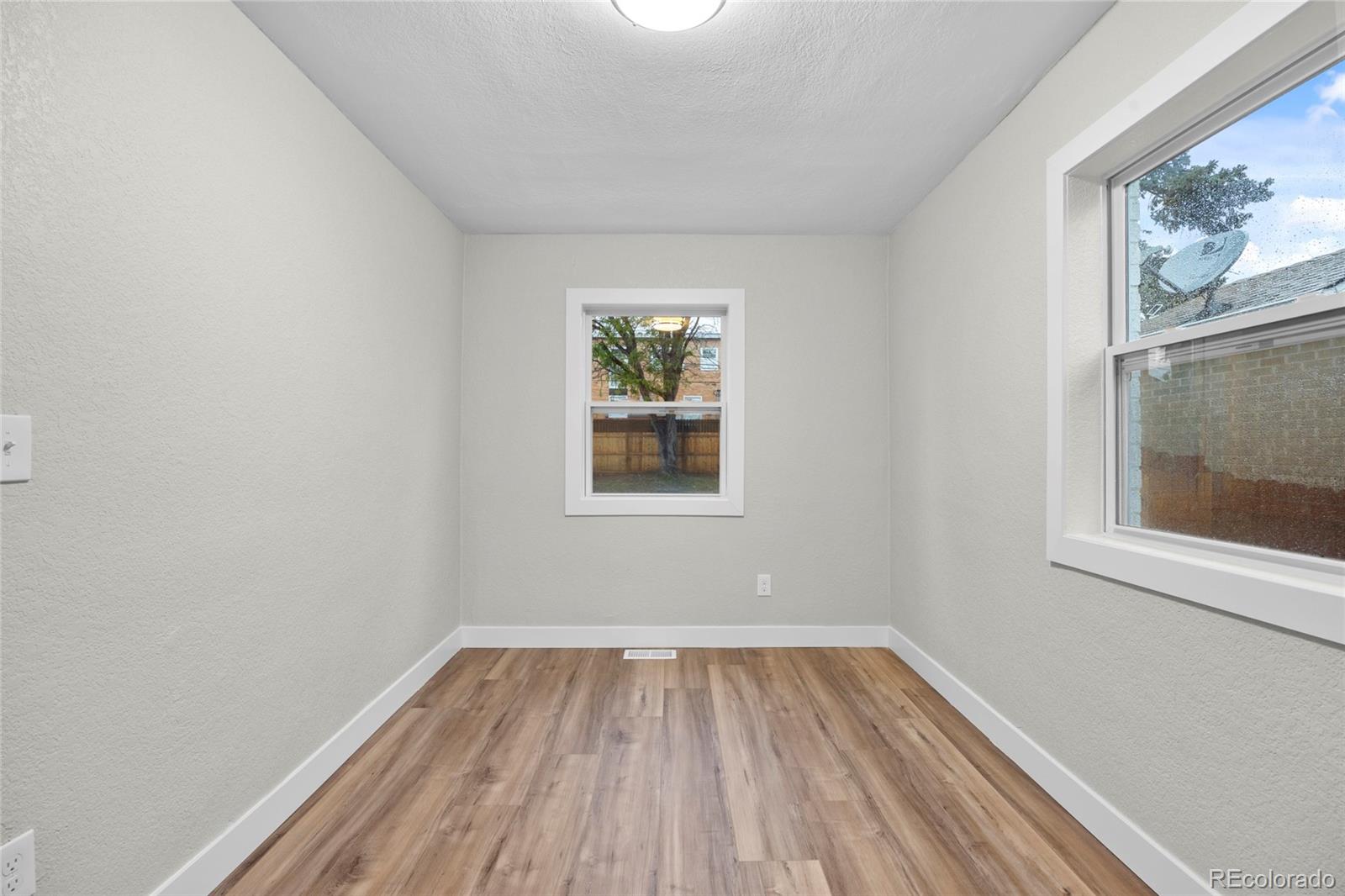 MLS Image #17 for 851 s eliot street,denver, Colorado
