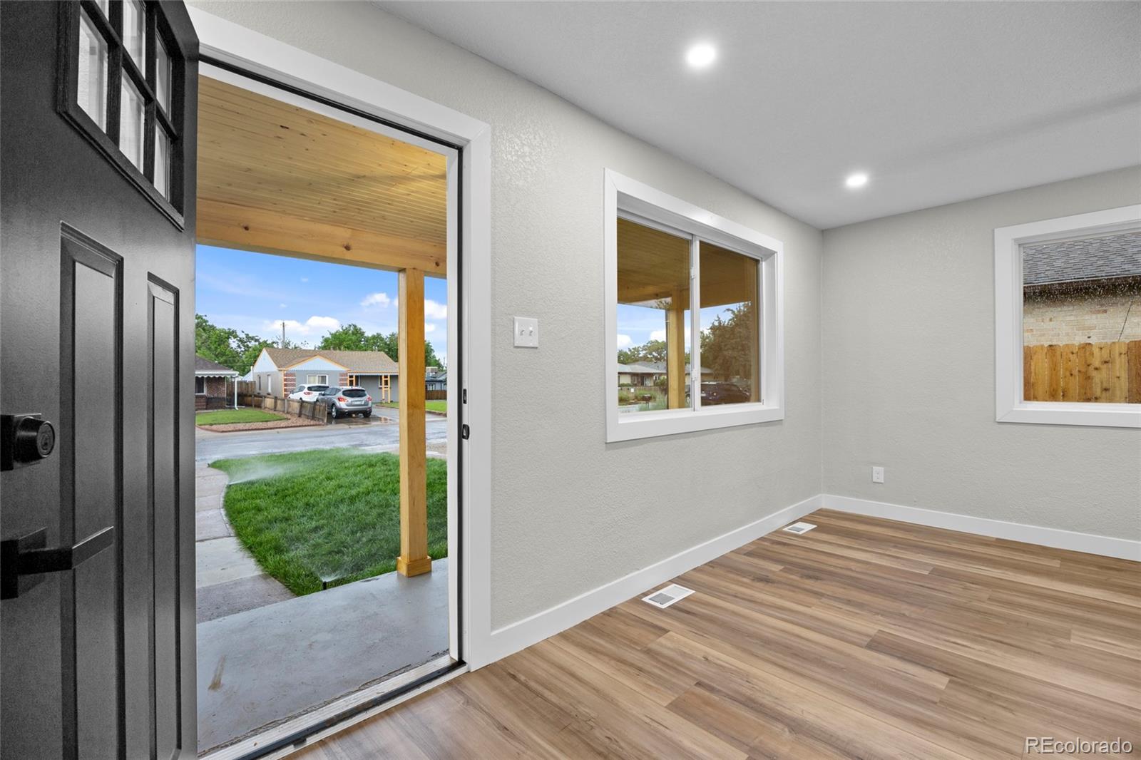MLS Image #4 for 851 s eliot street,denver, Colorado