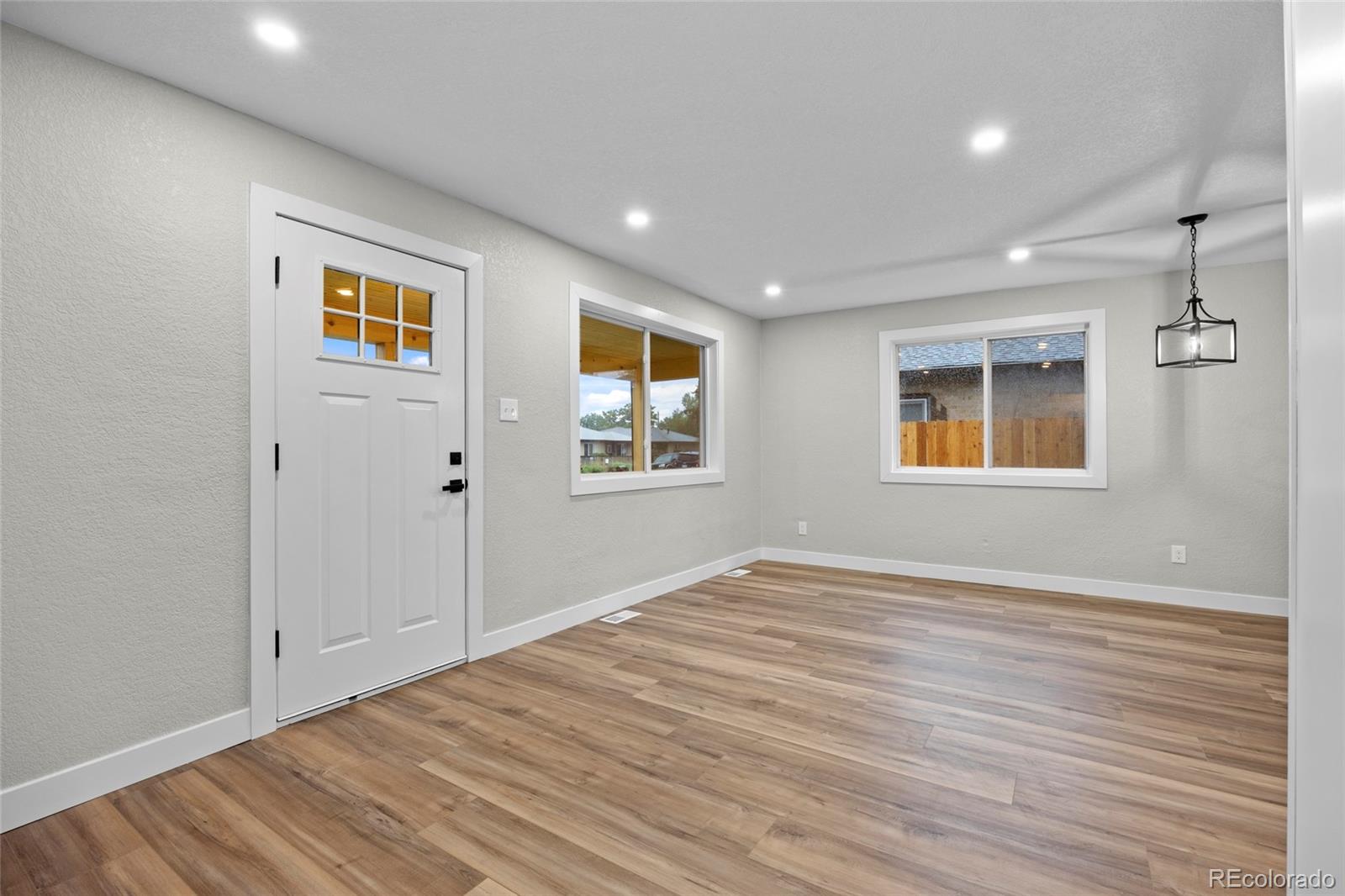 MLS Image #7 for 851 s eliot street,denver, Colorado