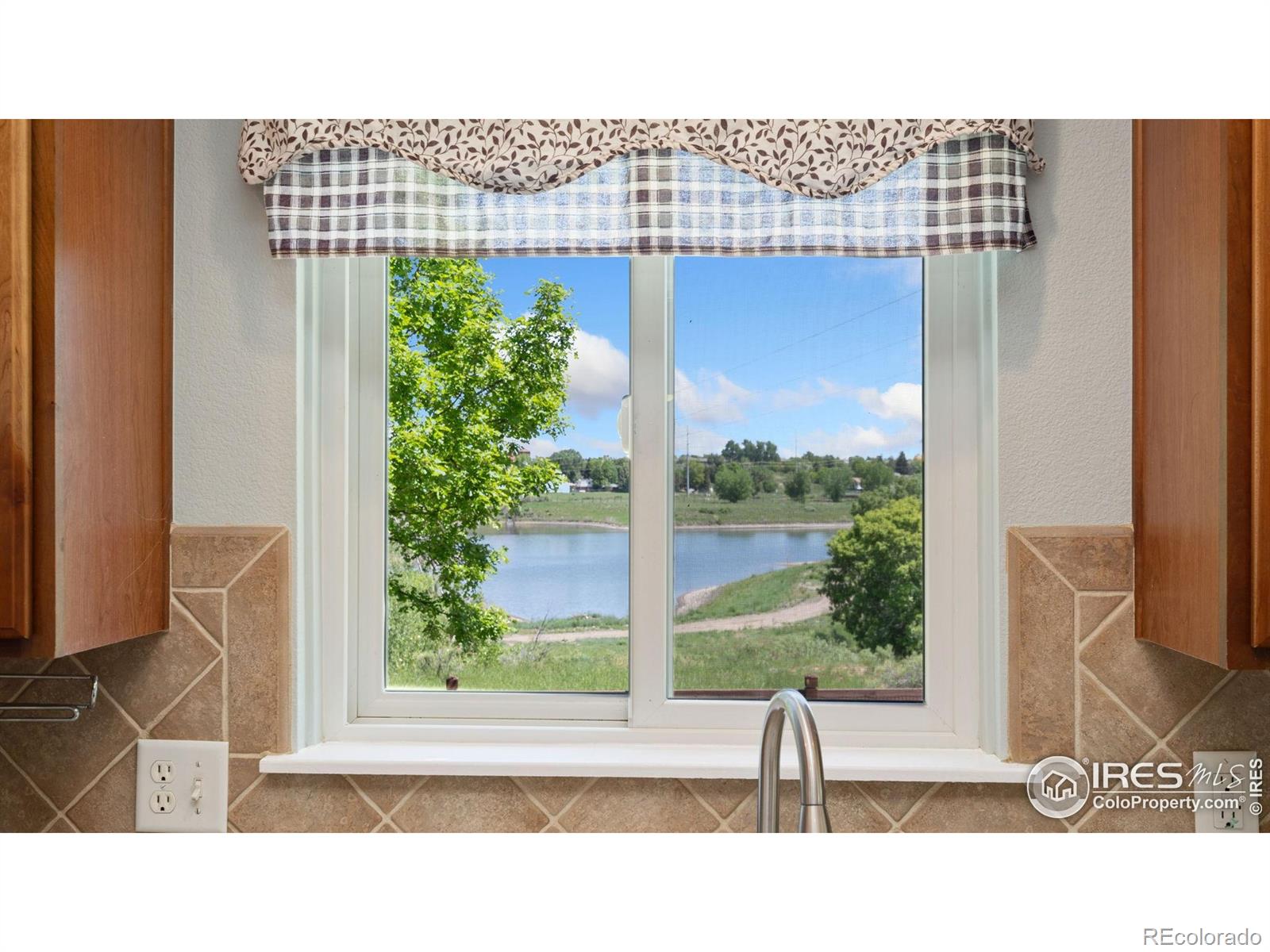 MLS Image #8 for 4025  don fox circle,loveland, Colorado