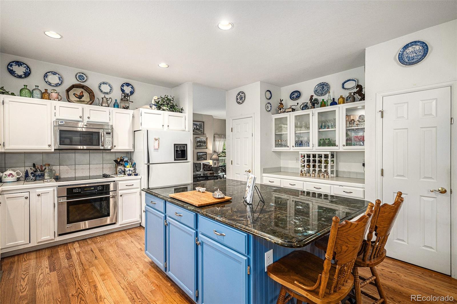 MLS Image #12 for 5491 s youngfield court,littleton, Colorado