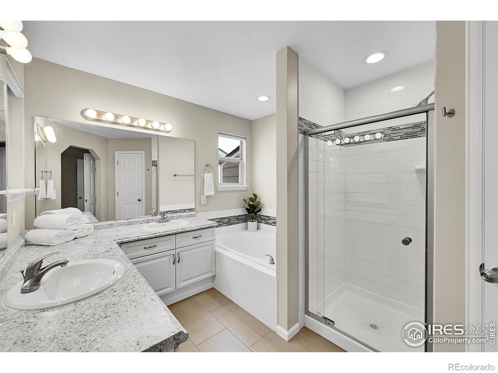 MLS Image #18 for 11740  ivy street,thornton, Colorado