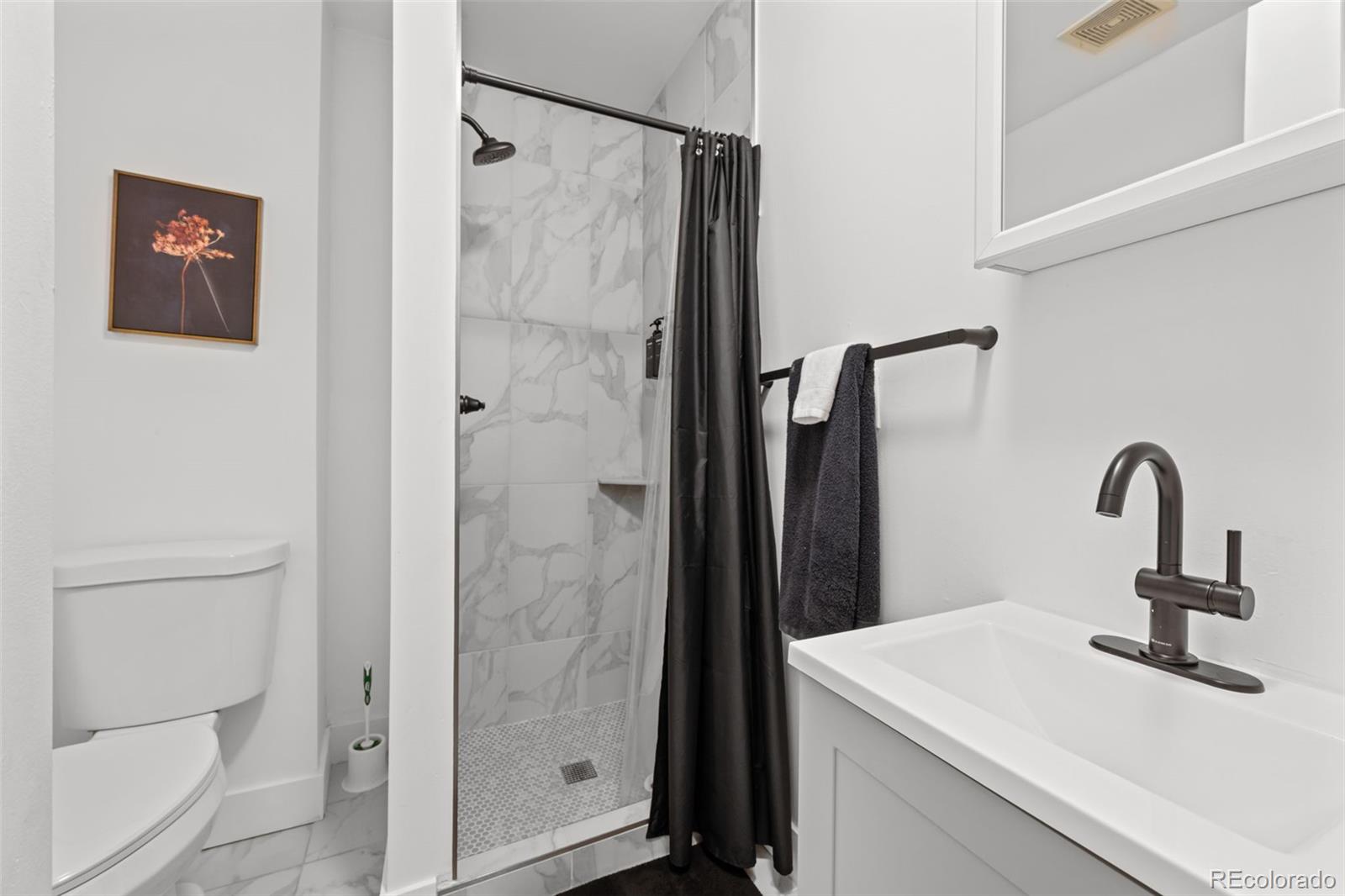 MLS Image #12 for 14 s lincoln street,denver, Colorado