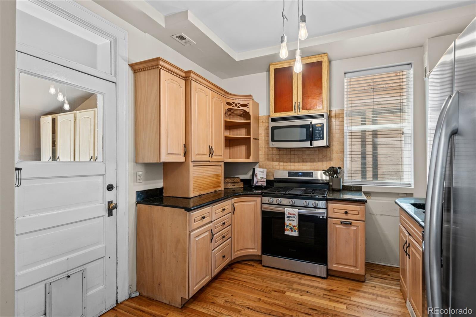 MLS Image #4 for 14 s lincoln street,denver, Colorado