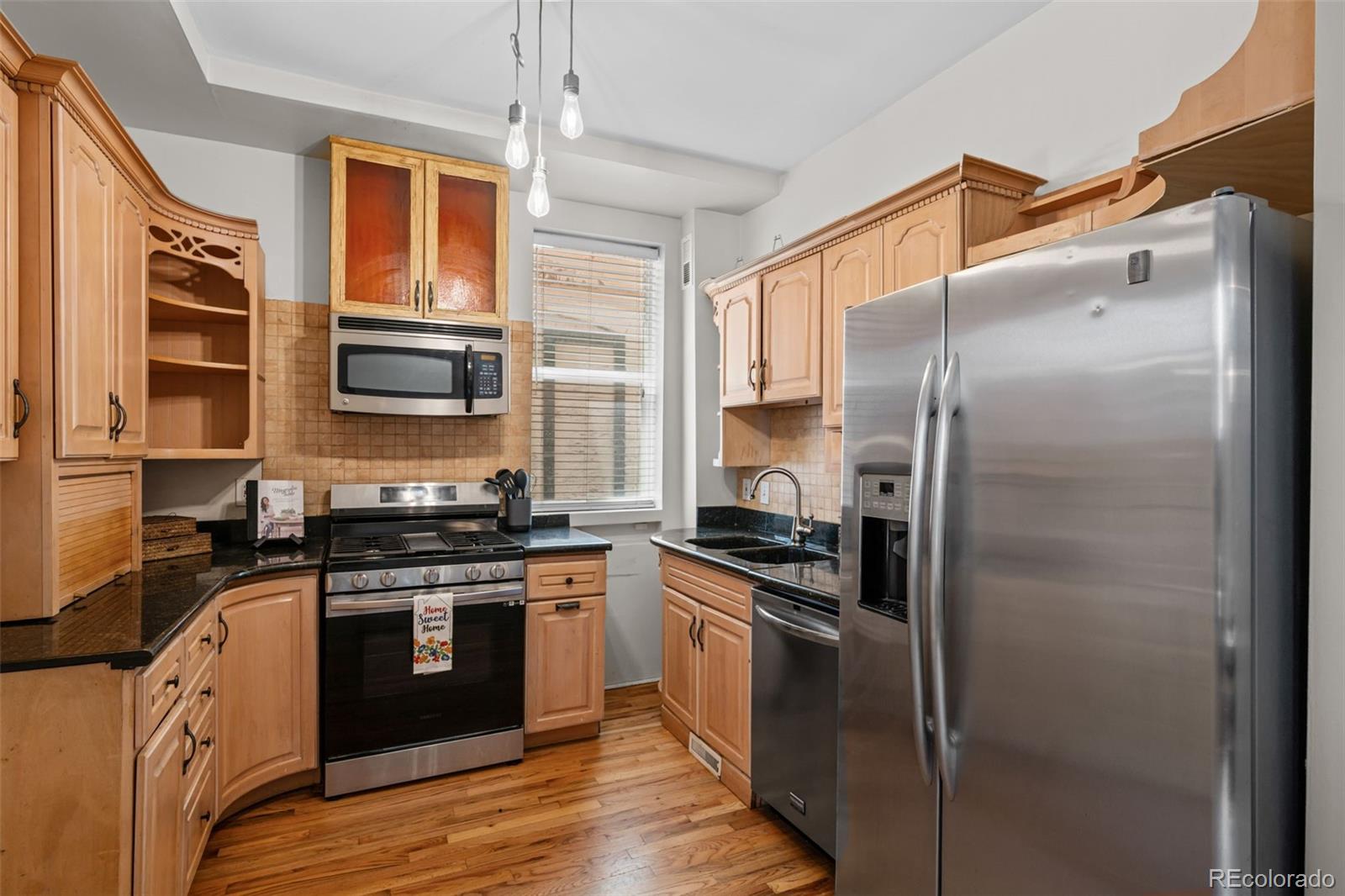 MLS Image #5 for 14 s lincoln street,denver, Colorado