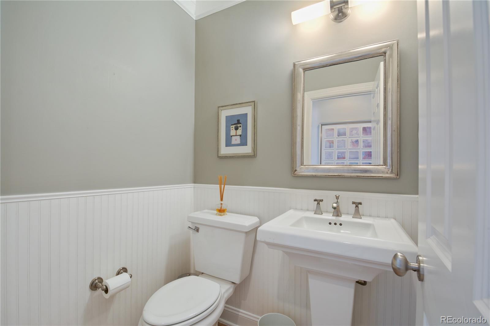 MLS Image #13 for 8721 e 23rd avenue,denver, Colorado