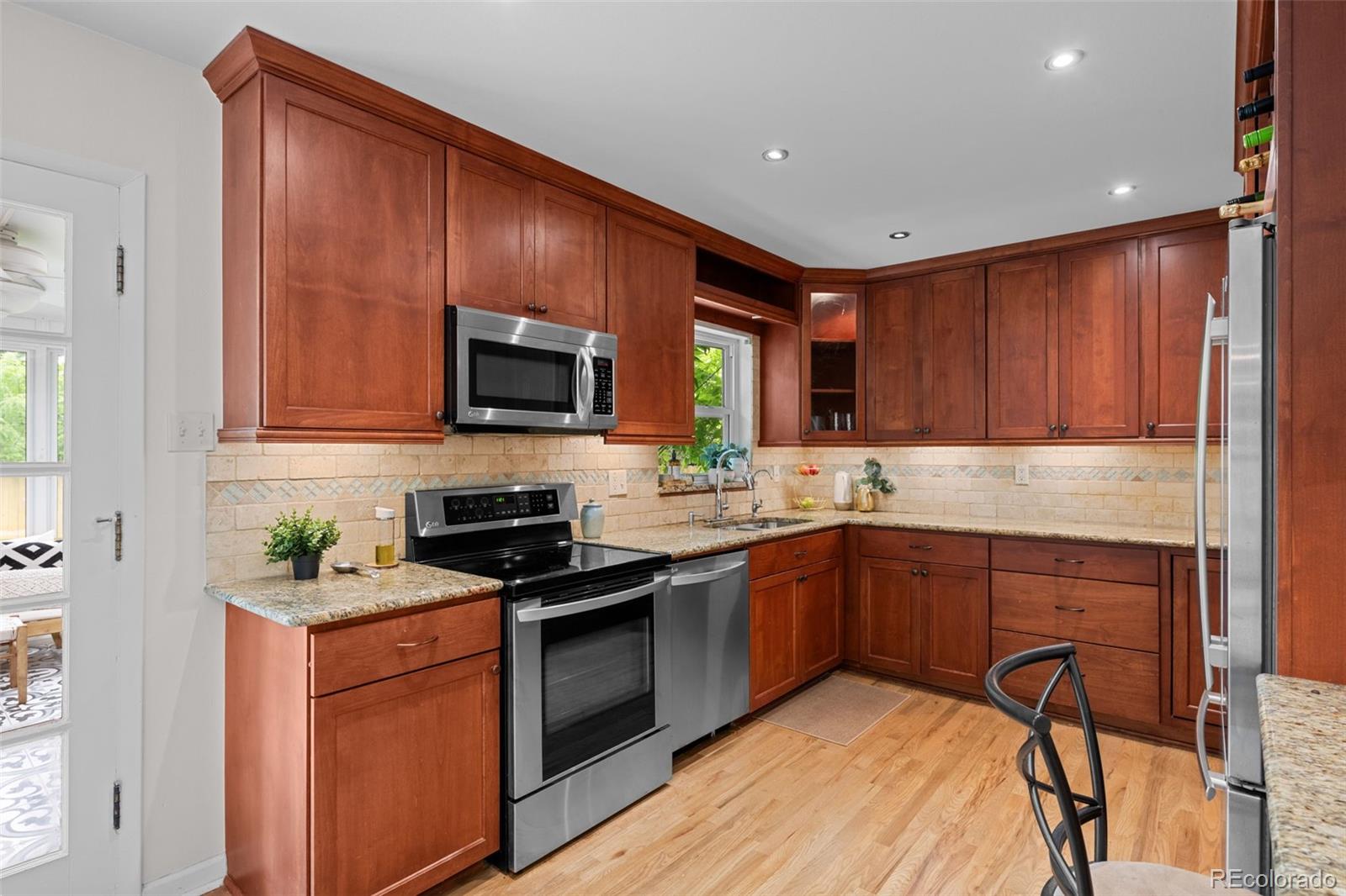 MLS Image #12 for 6402  iris court,arvada, Colorado