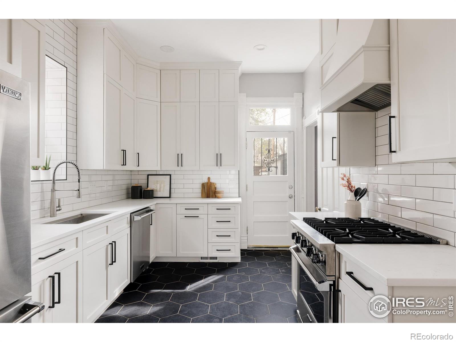 MLS Image #6 for 2808 n humboldt street,denver, Colorado