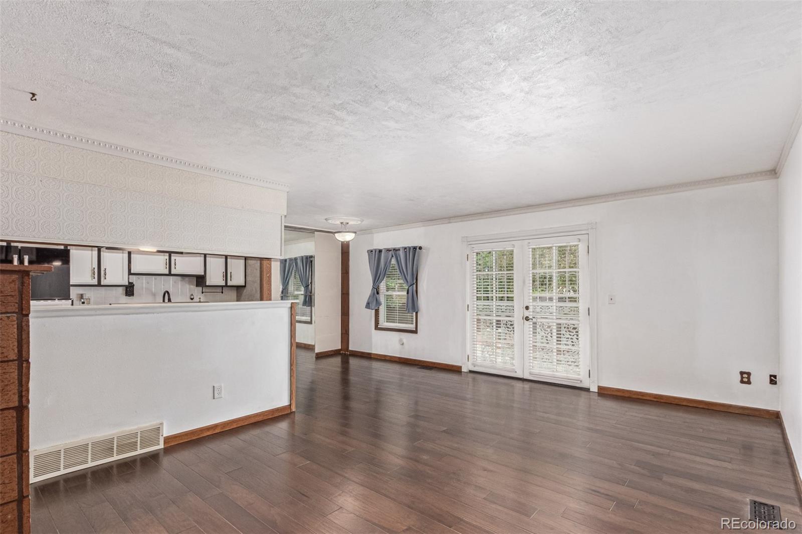 MLS Image #14 for 881 s pearl street,elizabeth, Colorado