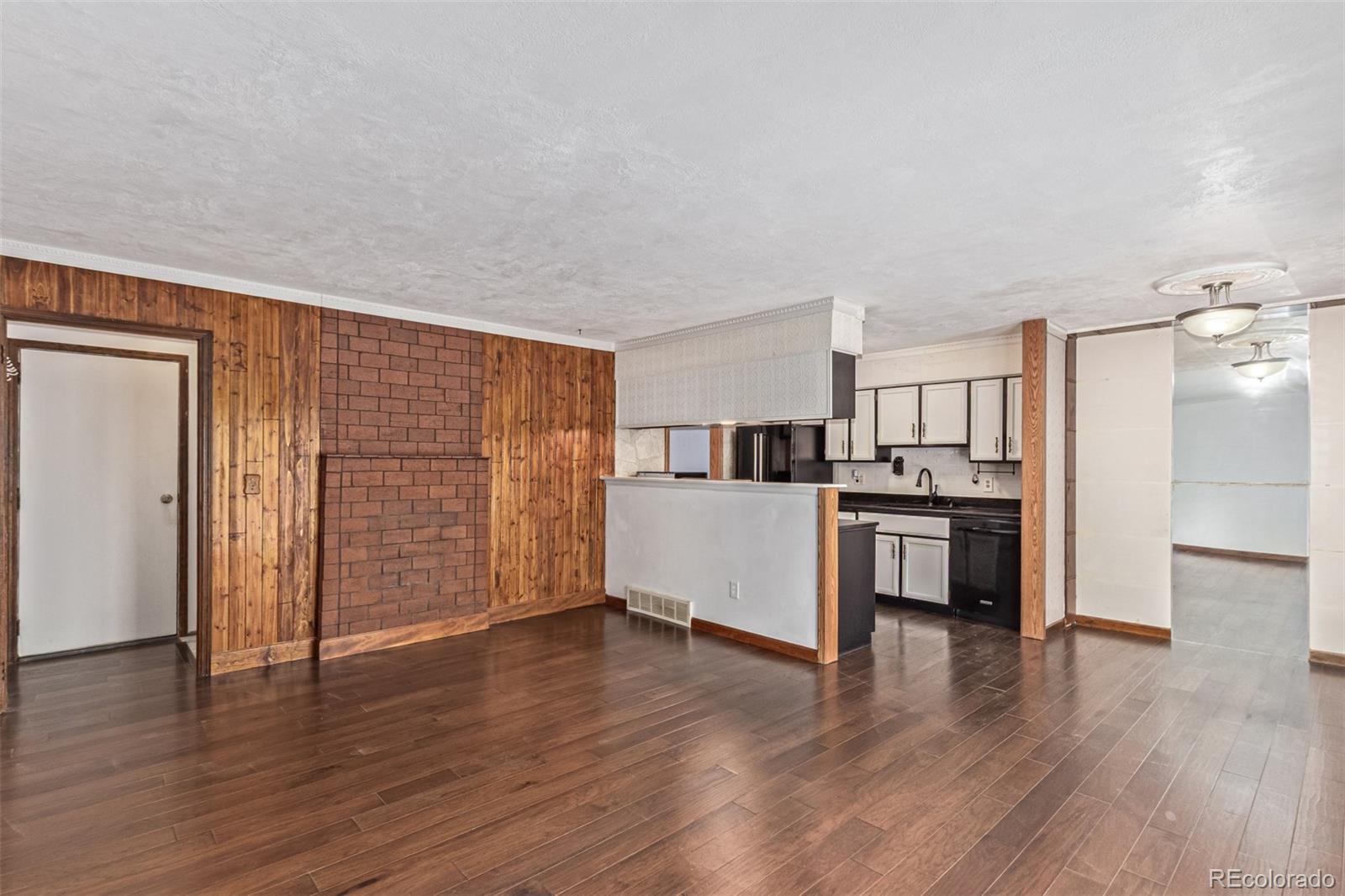MLS Image #15 for 881 s pearl street,elizabeth, Colorado
