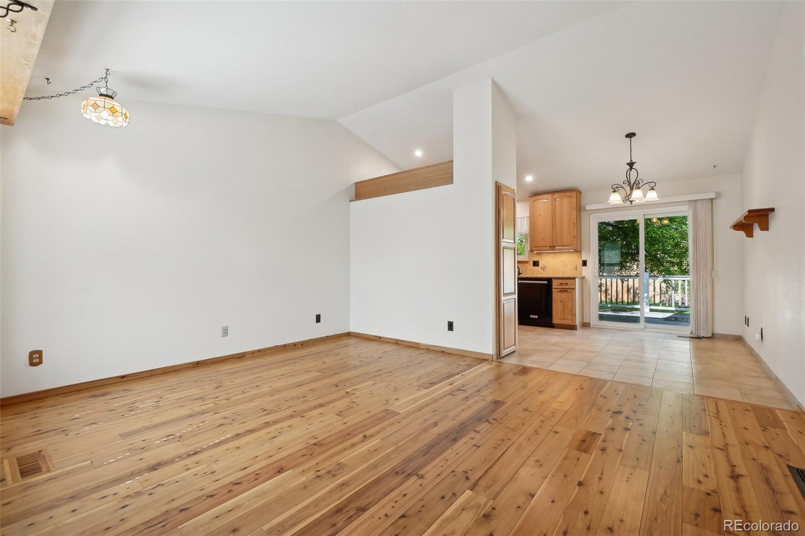 MLS Image #3 for 5612 s jebel way,centennial, Colorado