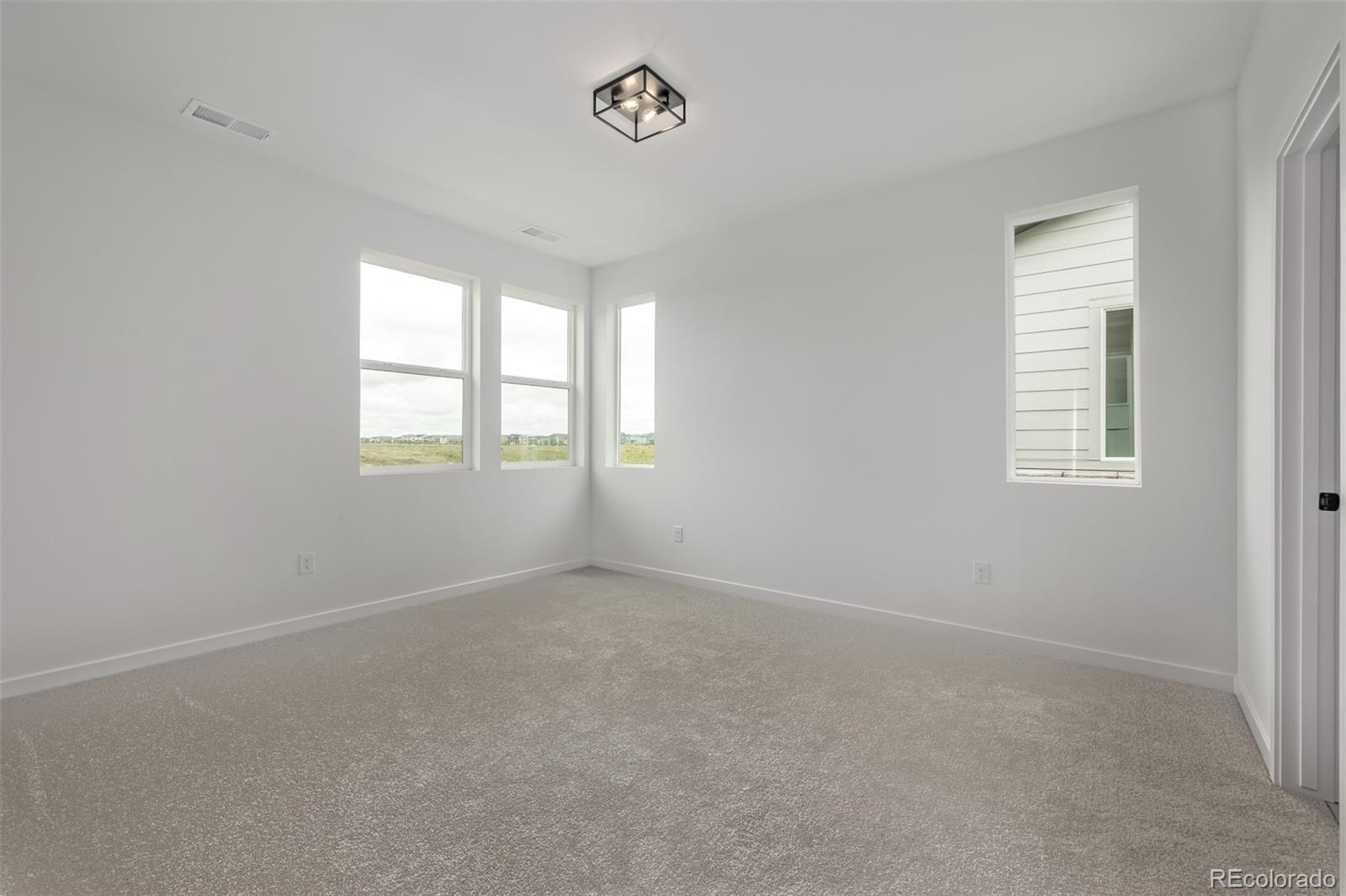 MLS Image #19 for 20520 e 58th avenue,aurora, Colorado