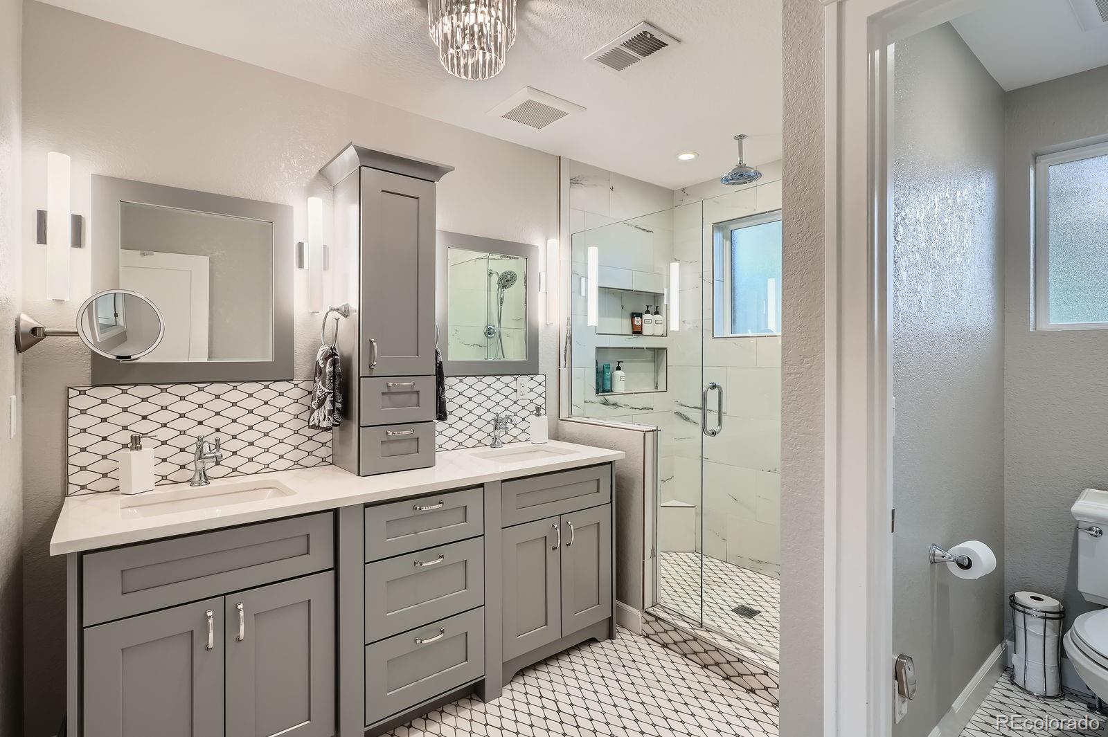 MLS Image #13 for 2436 w argyle place,denver, Colorado