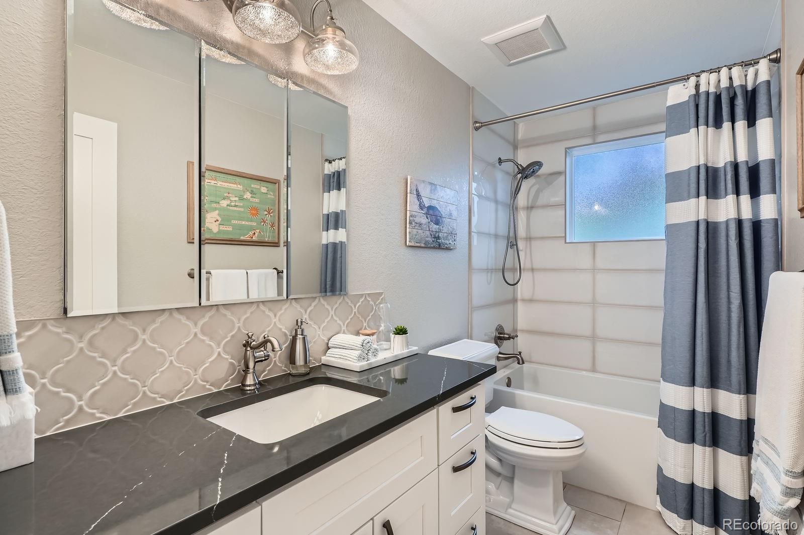 MLS Image #18 for 2436 w argyle place,denver, Colorado