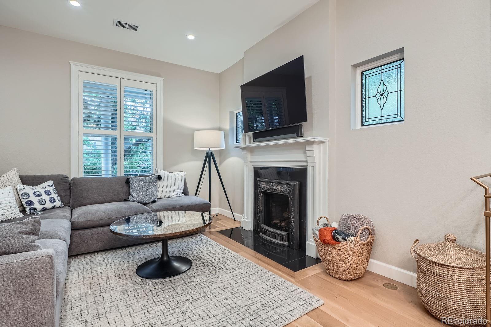 MLS Image #3 for 2436 w argyle place,denver, Colorado