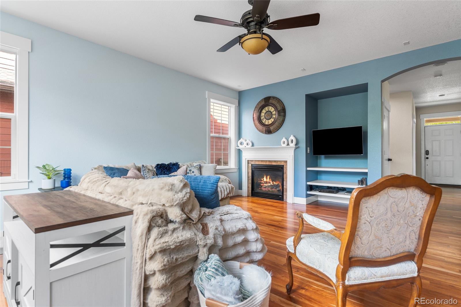 MLS Image #15 for 8029 e 23rd avenue,denver, Colorado