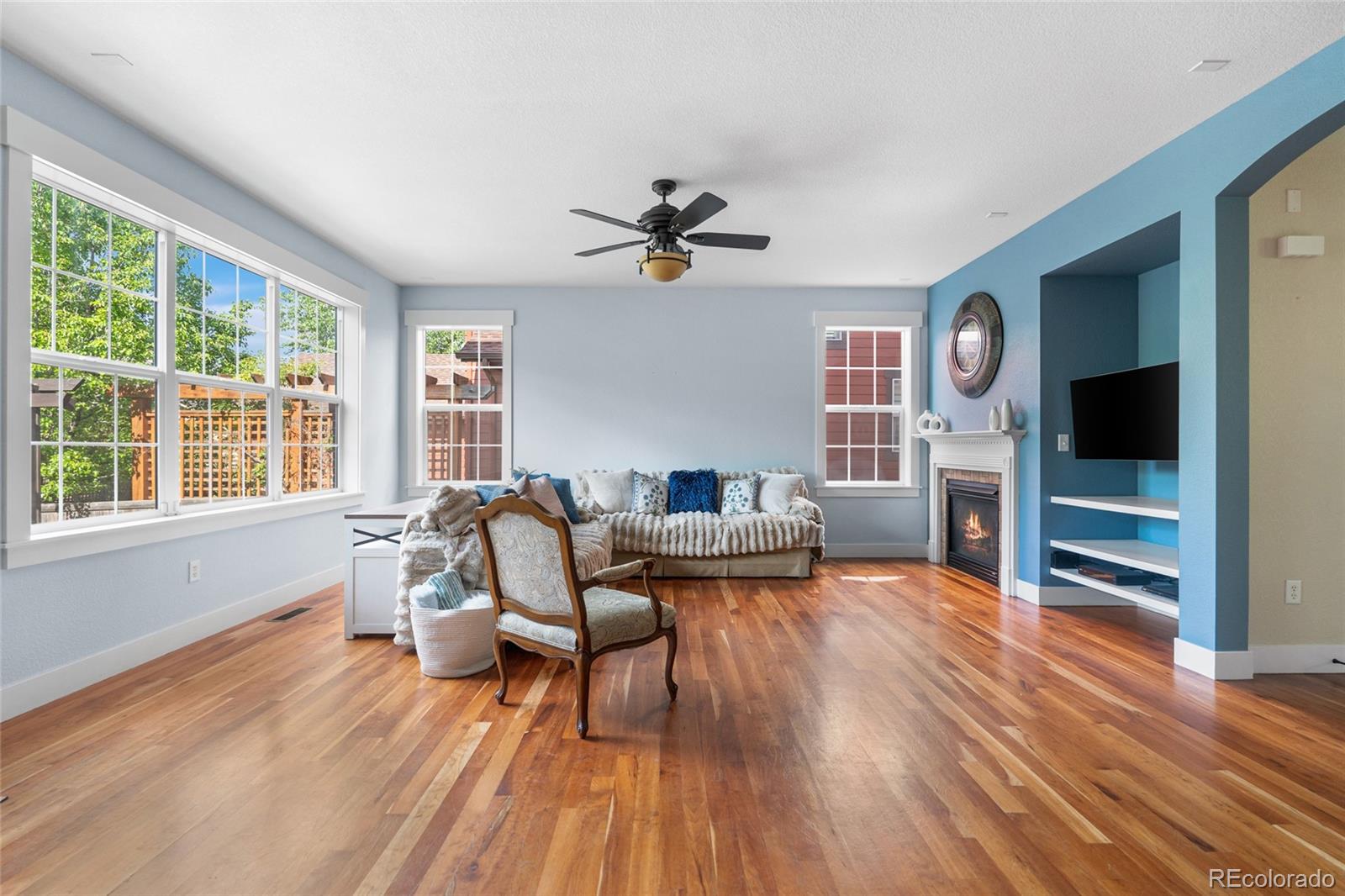 MLS Image #16 for 8029 e 23rd avenue,denver, Colorado