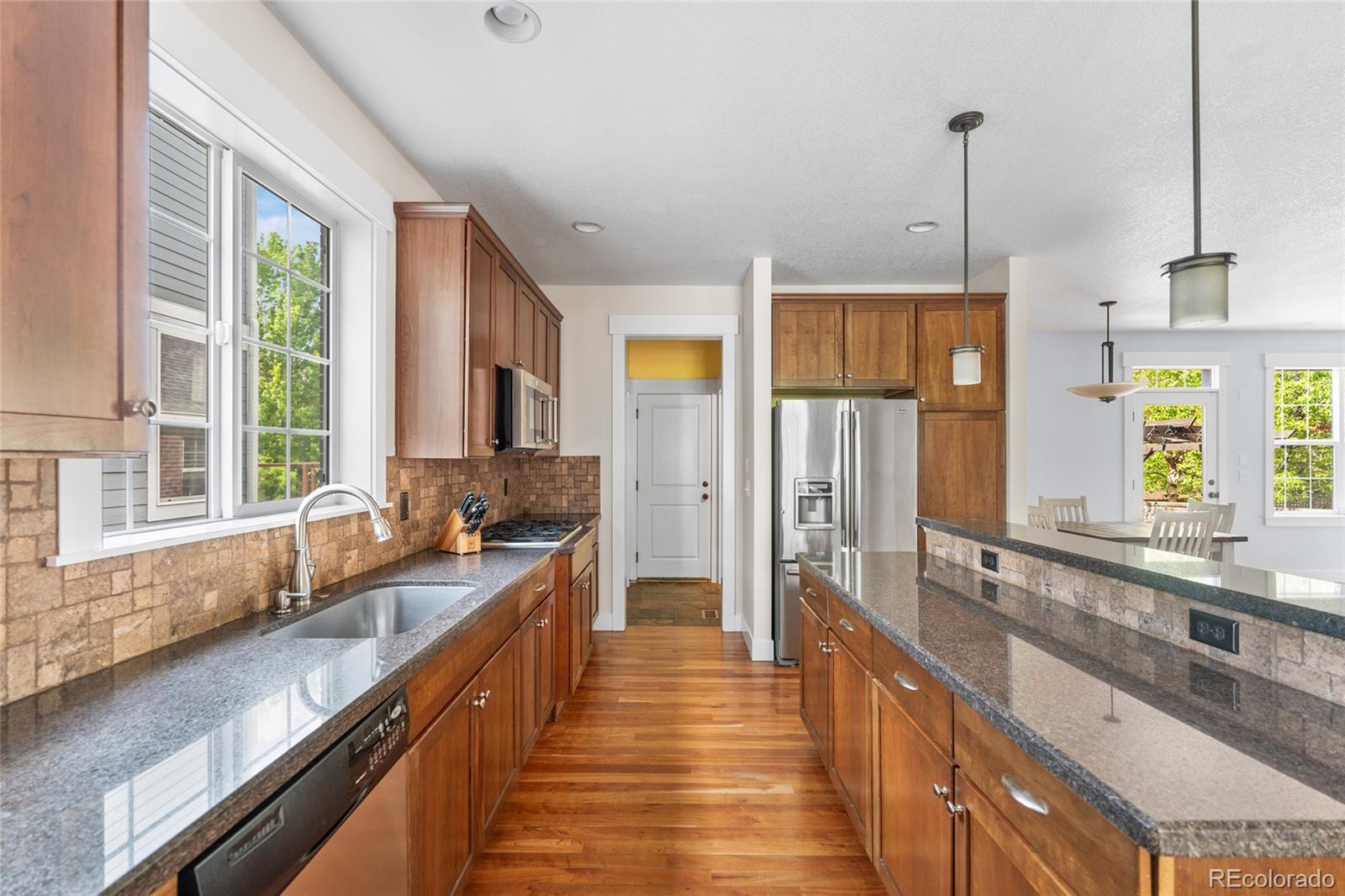 MLS Image #7 for 8029 e 23rd avenue,denver, Colorado
