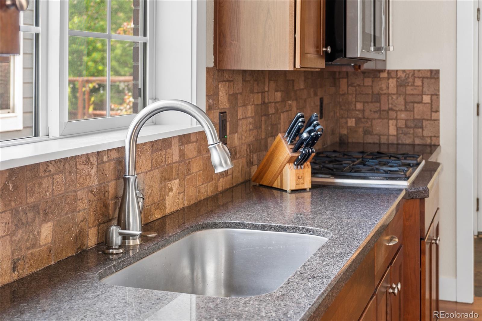 MLS Image #8 for 8029 e 23rd avenue,denver, Colorado