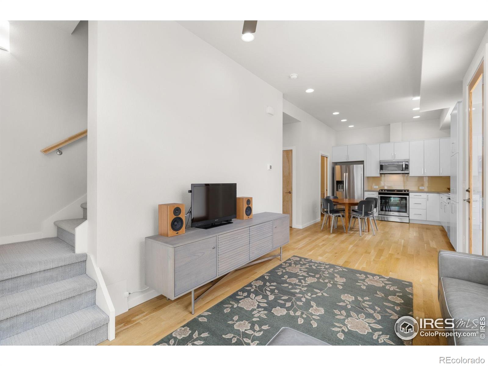 MLS Image #6 for 876  cimarron drive,lafayette, Colorado