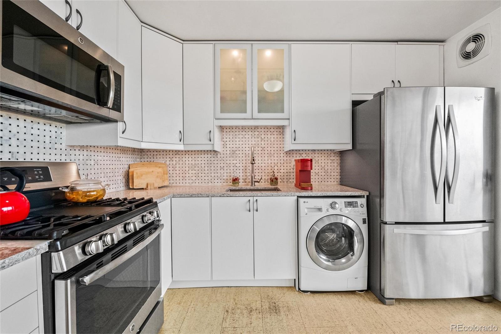 MLS Image #6 for 800 n washington street,denver, Colorado