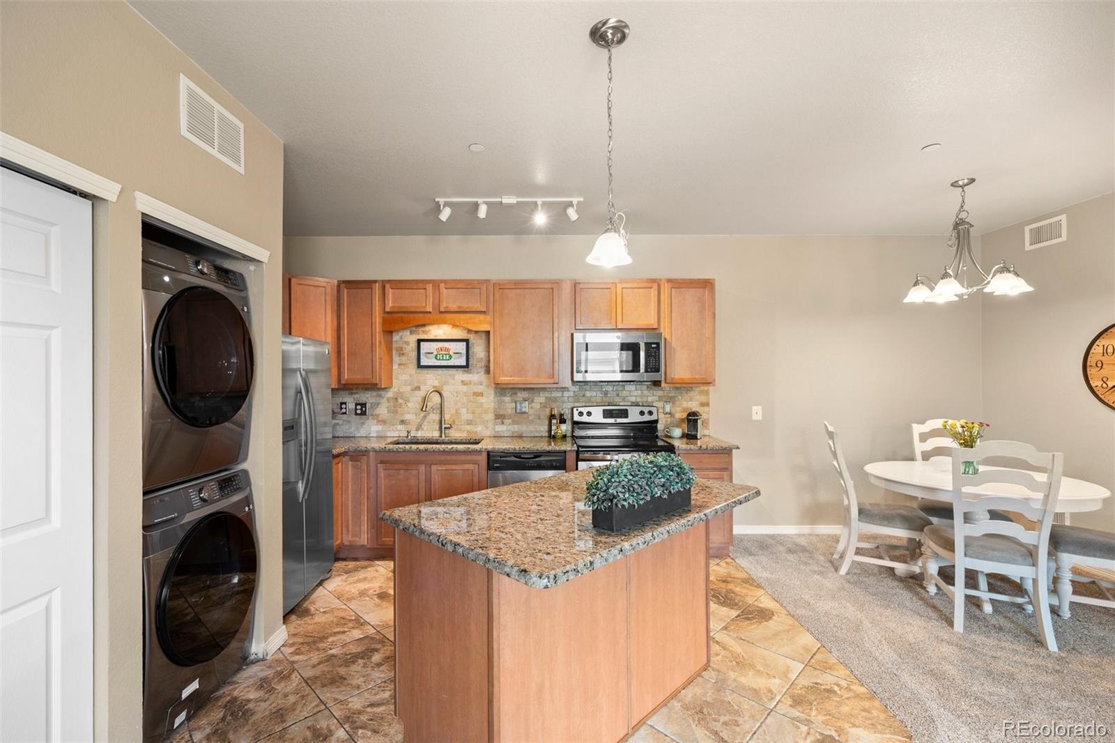 MLS Image #8 for 7212 s blackhawk street,englewood, Colorado
