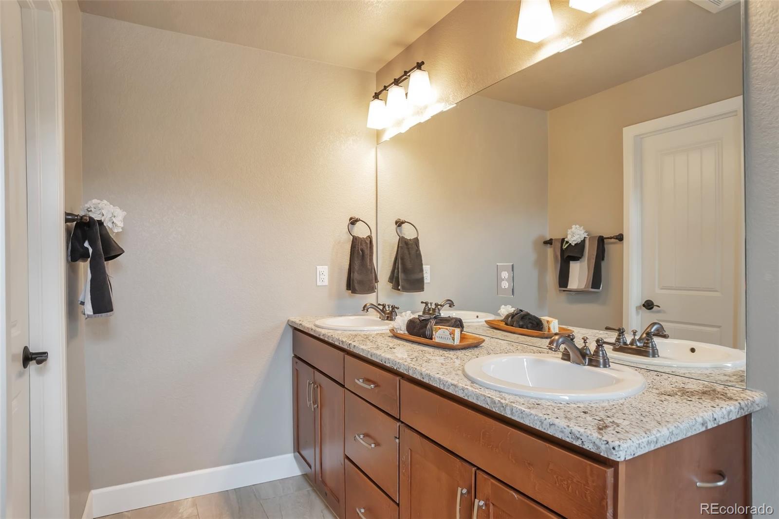 MLS Image #9 for 15592 w wesley avenue,lakewood, Colorado