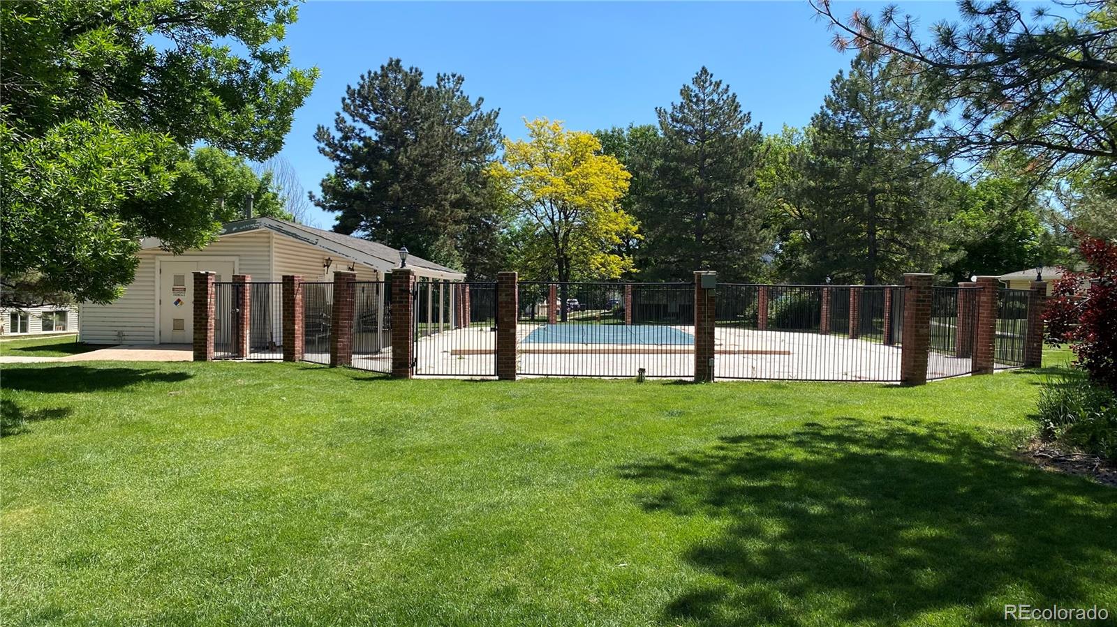 MLS Image #16 for 9005 e lehigh avenue,denver, Colorado